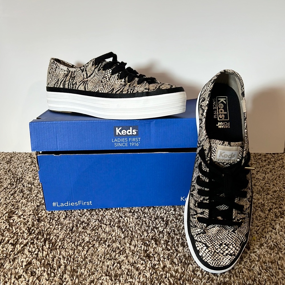These are Keds size 8 In women’s
